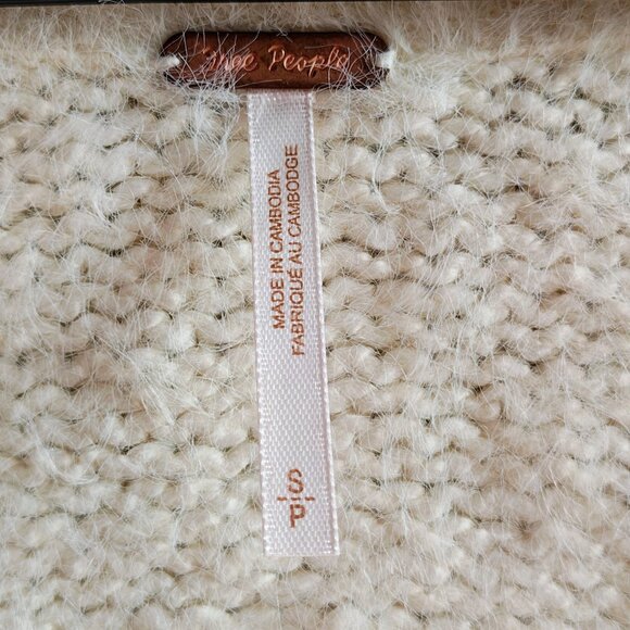 FREE PEOPLE Oversized Sparrow Sweater - Picture 3 of 9